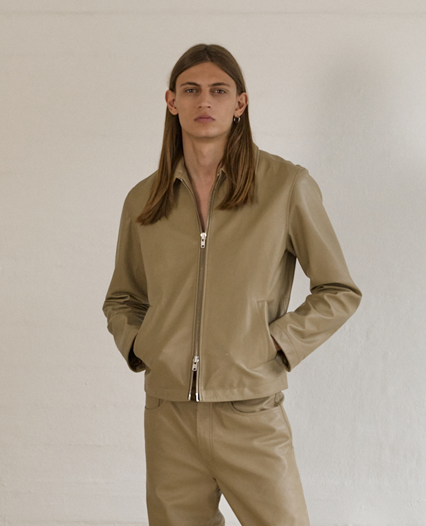 SHORT LEATHER JACKET . KHAKI